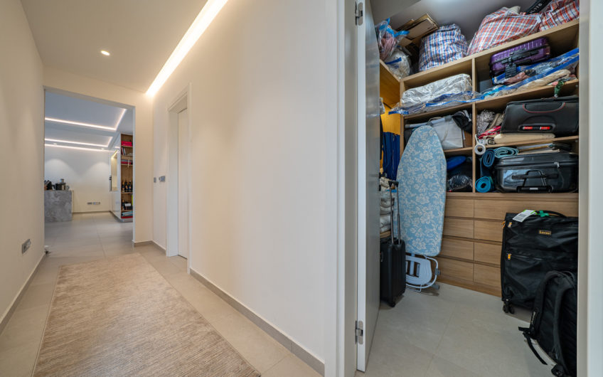 Designer 2-bedroom apartment in Tivat – close to the center