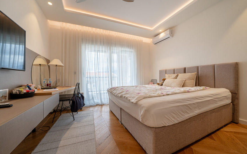 Designer 2-bedroom apartment in Tivat – close to the center