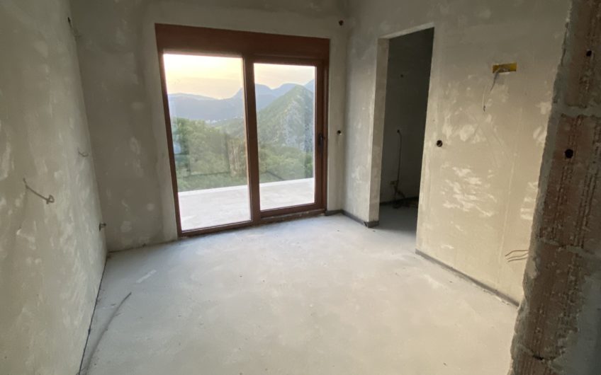 New 3-storey house with sea views in Becici