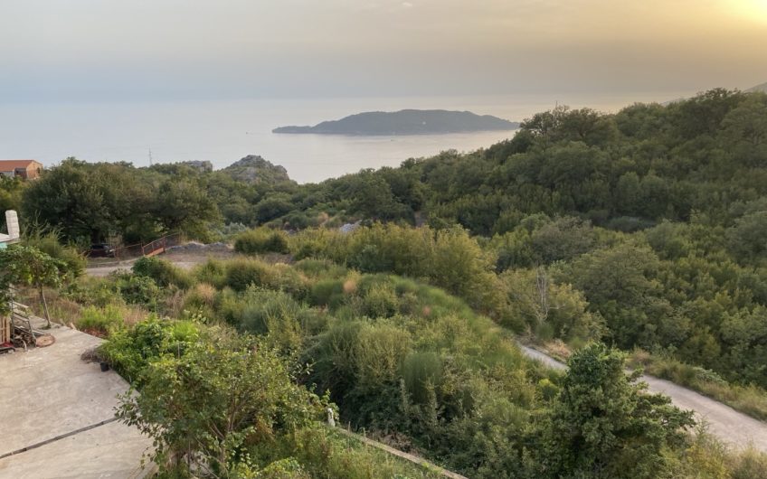 New 3-storey house with sea views in Becici