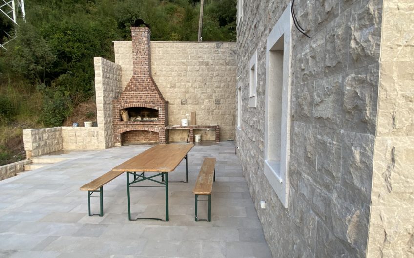 New 3-storey house with sea views in Becici
