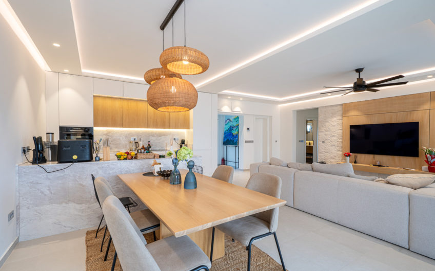 Designer 2-bedroom apartment in Tivat – close to the center