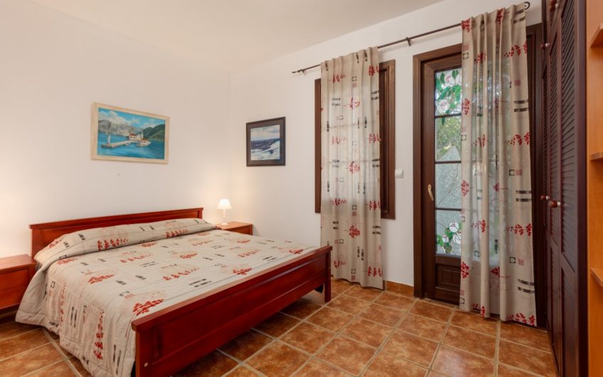 The only two-bedroom apartment in a complex with pool in Kostanjica