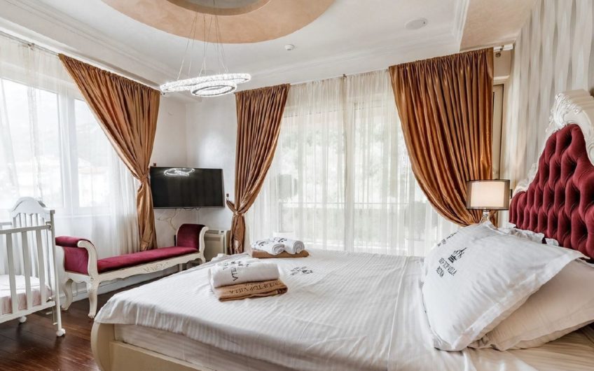 Roof Top Villa with Pool in Budva