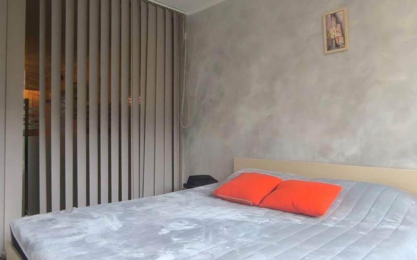 Two-bedroom apartment on the seafront in Dobrota