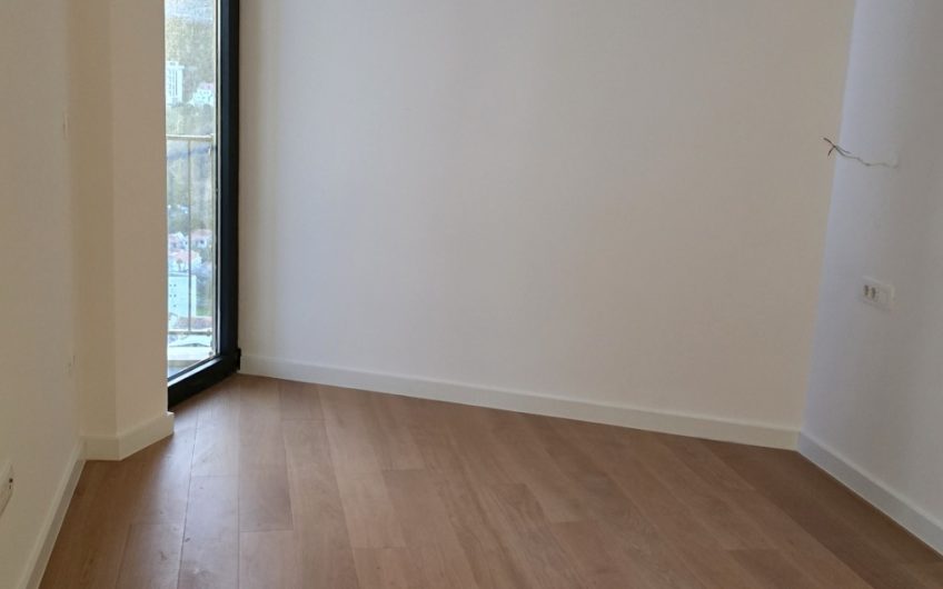 Spacious apartment in Becici – Financing up to 80% – with developer guarantee