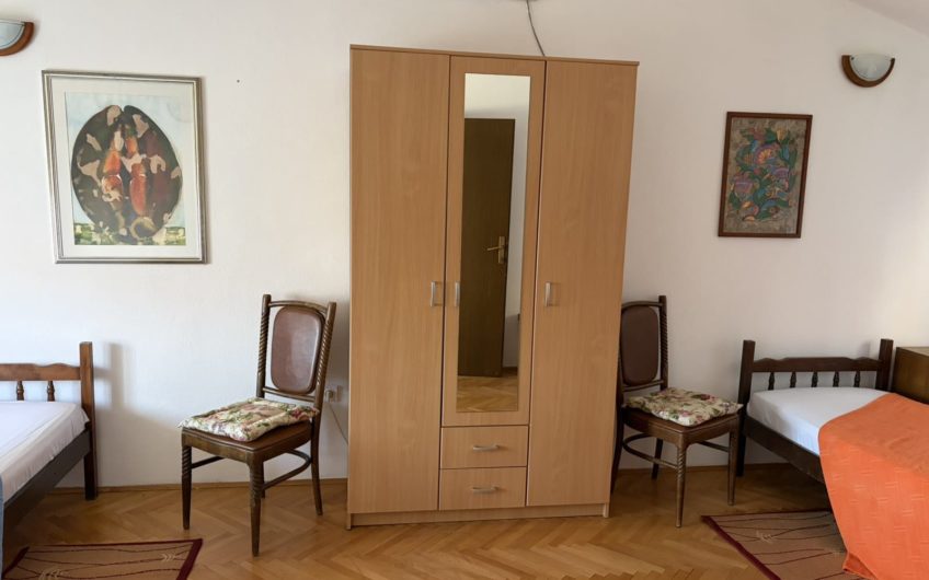 House for sale in Zelenika – suitable for a mini-hotel