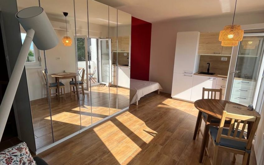 Spacious studio apartment with a parking – close to Tivat city center