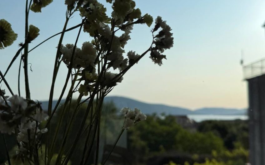 Spacious studio apartment with a parking – close to Tivat city center
