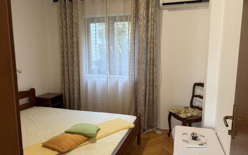 House for sale in Zelenika – suitable for a mini-hotel
