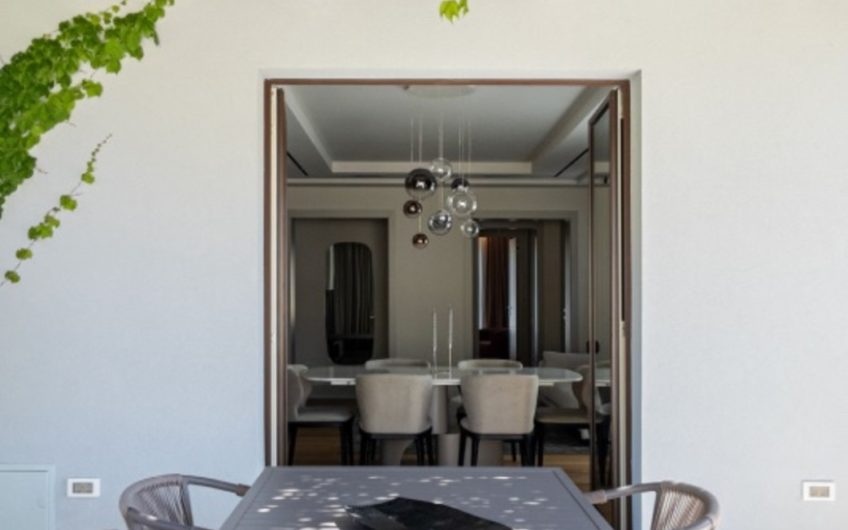 New 3-bedroom penthouse with a rooftop pool – Porto Montenegro
