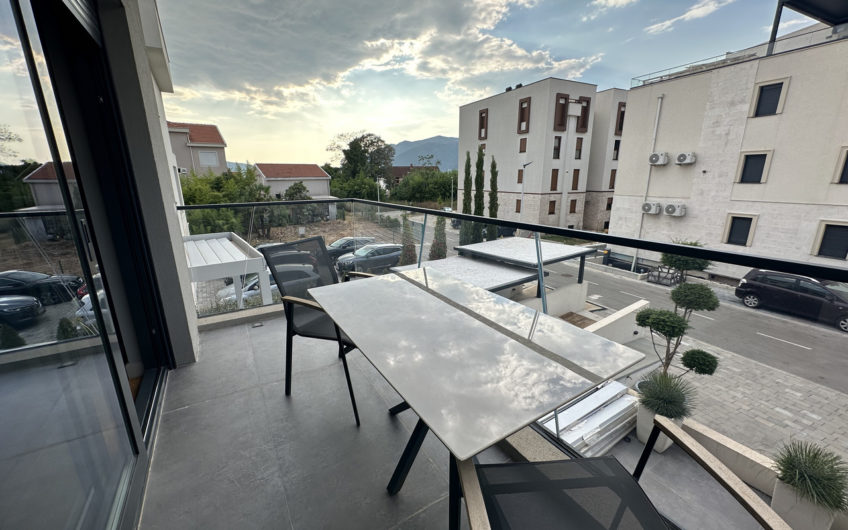 Modern two-bedroom apartment – 50 meters from the sea