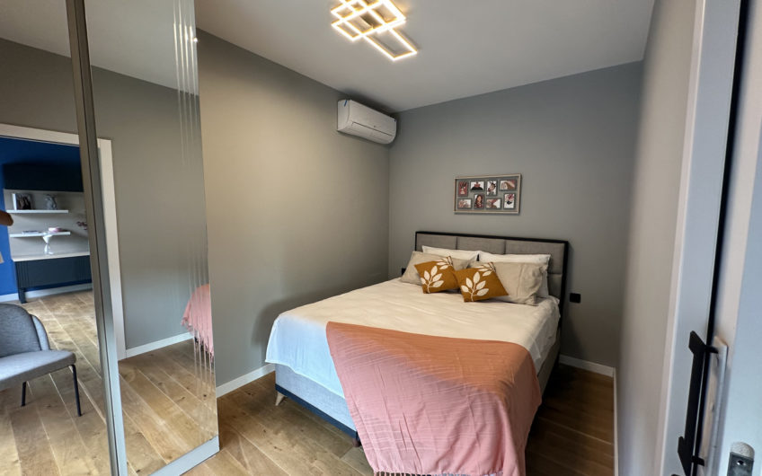 Modern two-bedroom apartment – 50 meters from the sea