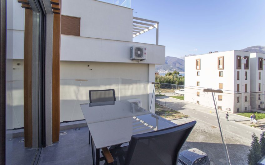 Modern two-bedroom apartment – 50 meters from the sea