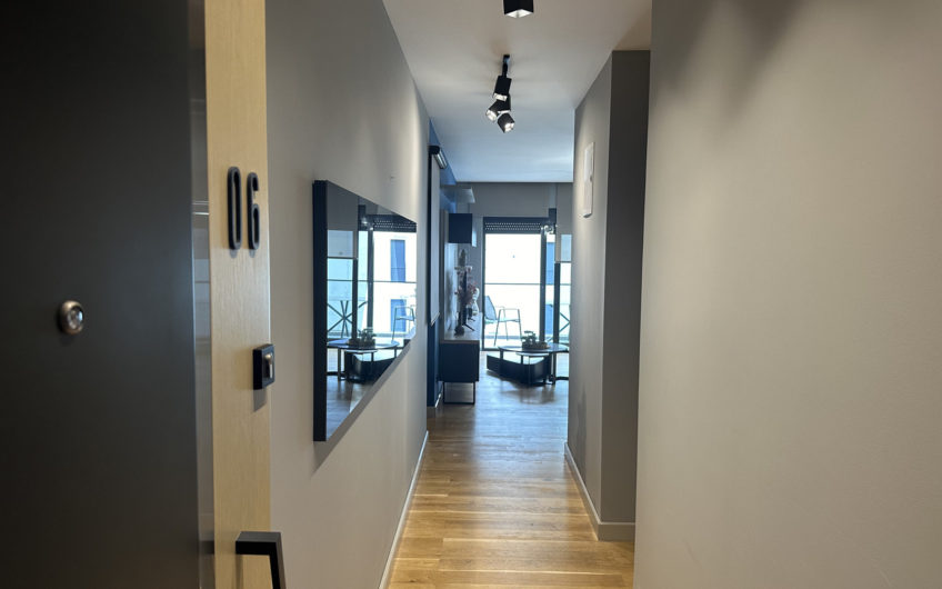 Modern two-bedroom apartment – 50 meters from the sea