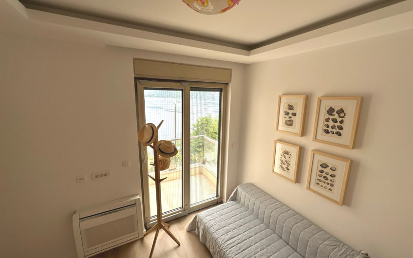 3-bedroom apartment in Kotor Bay – Kostanjica