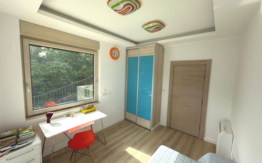 3-bedroom apartment in Kotor Bay – Kostanjica