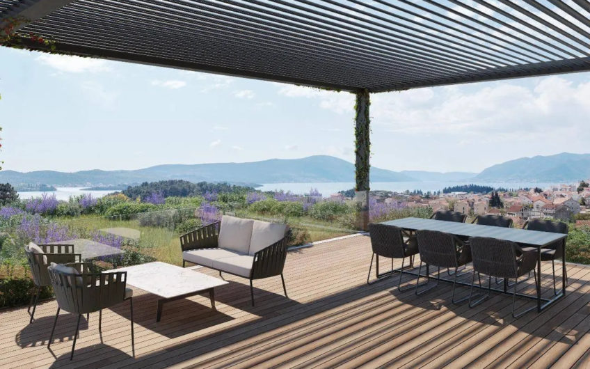 One-bedroom apartments in a new complex with a swimming pool in Tivat – from €137,800