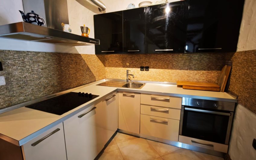 Bigovo – townhouse for sale – clean documents