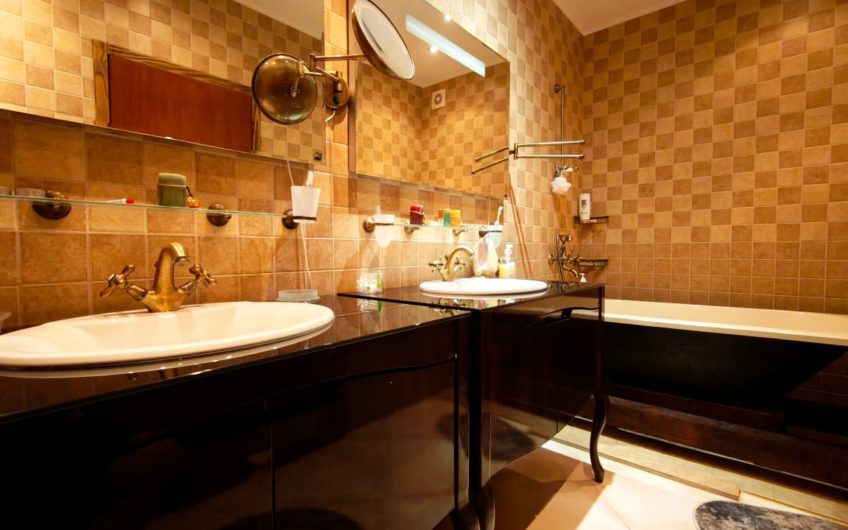 Bigovo – townhouse for sale – clean documents