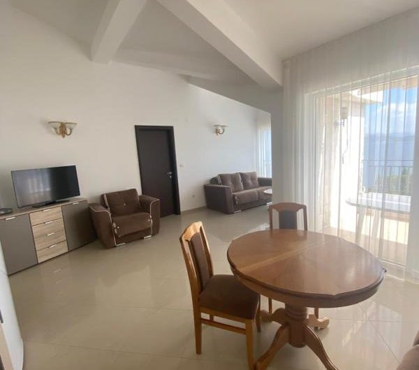 Two-bedroom apartment in Bijela – urgent sale – 158,000