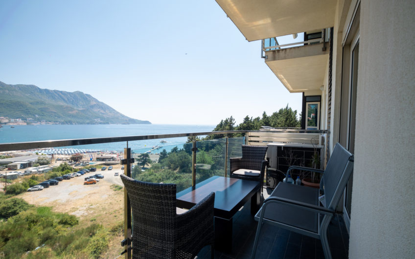 2-Bedroom Apartment on the Waterfront in Becici – Medical centar