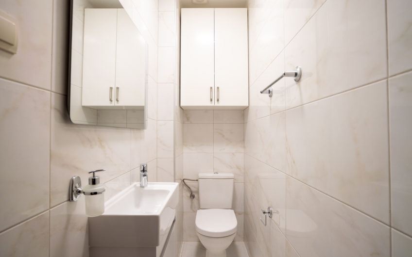 2-Bedroom Apartment on the Waterfront in Becici – Medical centar