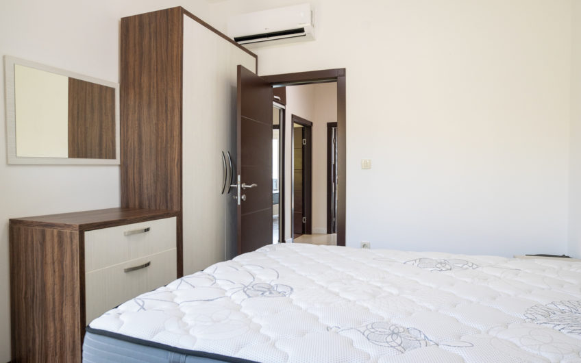 2-Bedroom Apartment on the Waterfront in Becici – Medical centar