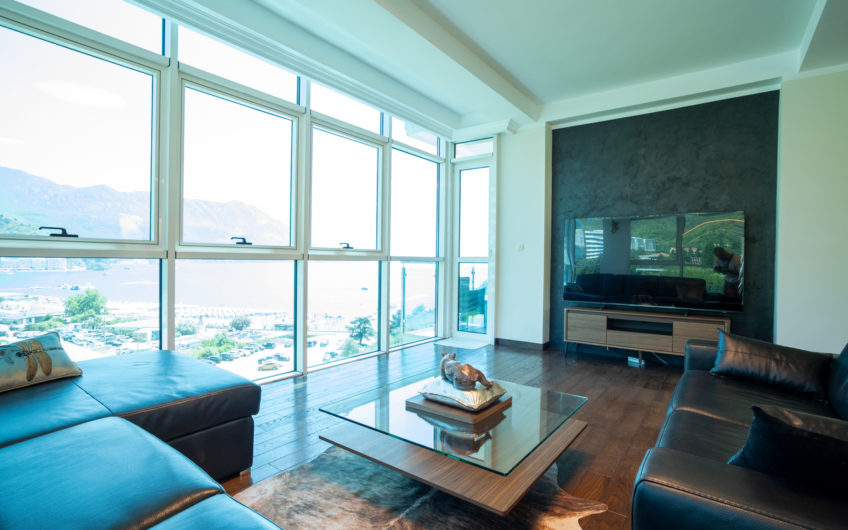 2-Bedroom Apartment on the Waterfront in Becici – Medical centar