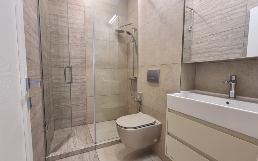 Dobrota – Two-bedroom apartment with sea view in a complex with a swimming pool