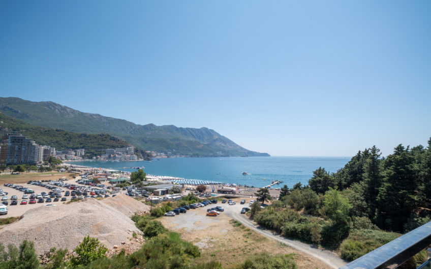2-Bedroom Apartment on the Waterfront in Becici – Medical centar
