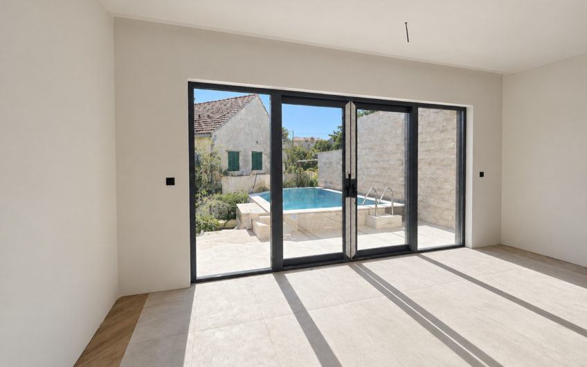 Modern Villas with Swimming Pools in Donja Lastva