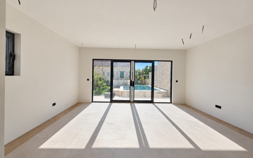 Modern Villas with Swimming Pools in Donja Lastva