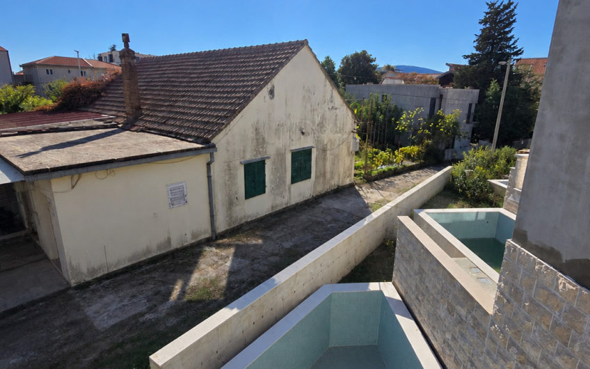 Modern Villas with Swimming Pools in Donja Lastva