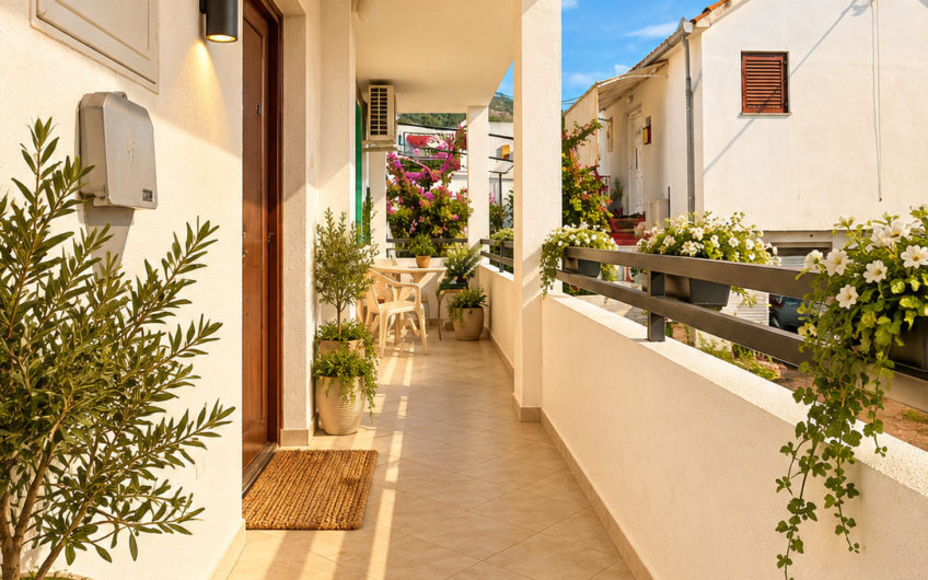 An intimate two-story house in Tivat – 10-minute walk to the center.